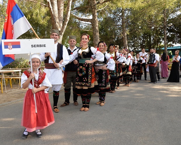 Фолклорцима из Пожаревца овације Француза